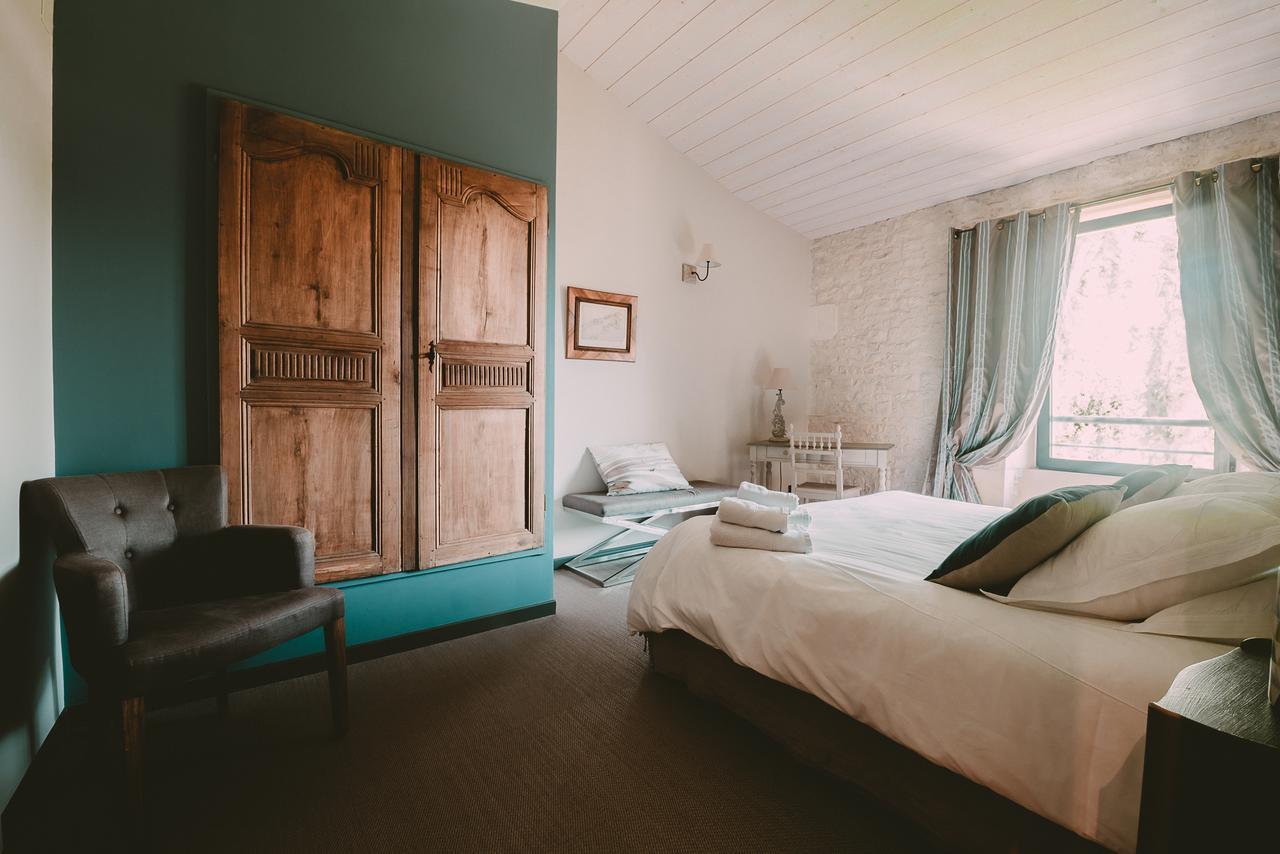 Un Banc Au Soleil Bed & Breakfast Marsilly  Exterior photo
