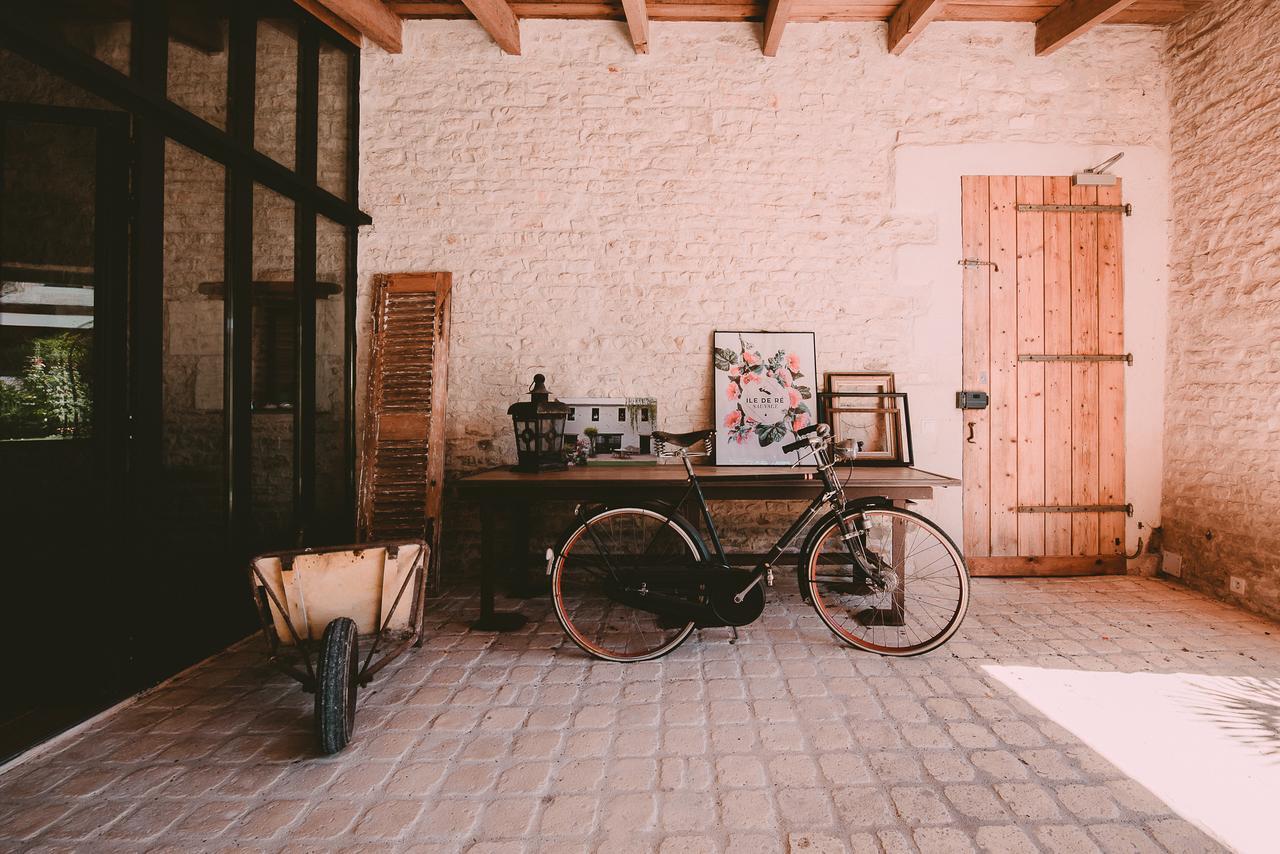 Un Banc Au Soleil Bed & Breakfast Marsilly  Exterior photo
